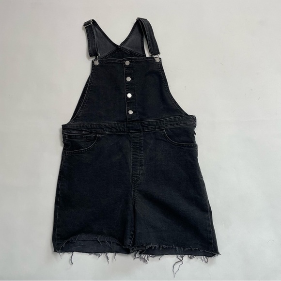 LEVI’S black denim cutoff shortalls with side zipper - Picture 1 of 10